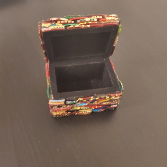 Jewelry/trinket box - Picture 3 of 3
